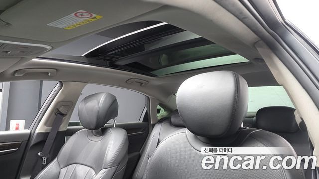 Genesis G80 2018 — photo 19