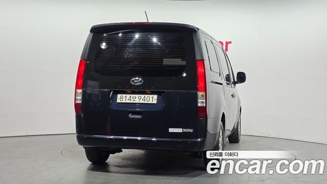 Hyundai Staria 2023 — photo 4