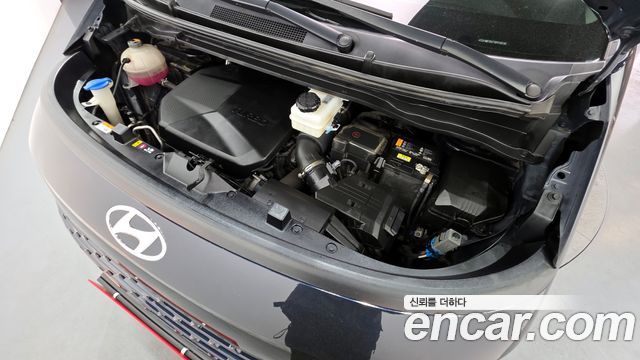 Hyundai Staria 2023 — photo 6