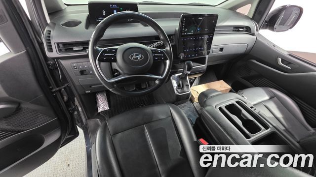 Hyundai Staria 2023 — photo 10