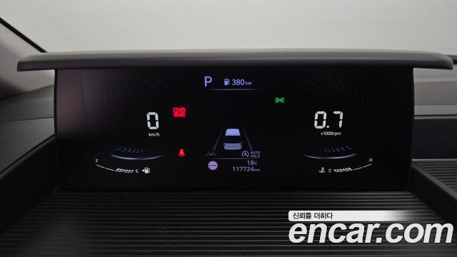 Hyundai Staria 2023 — photo 17