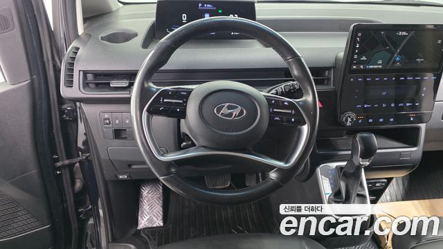 Hyundai Staria 2023 — photo 19