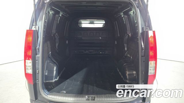 Hyundai Staria 2023 — photo 21
