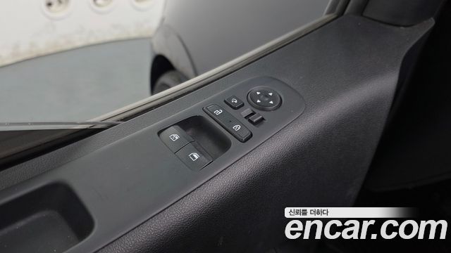 Hyundai Staria 2023 — photo 24