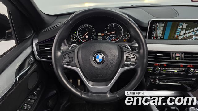 BMW X5 2018 — photo 13