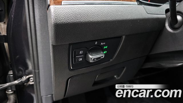 Volkswagen Passat 2018 — photo 17