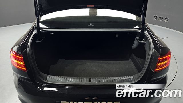 Volkswagen Passat 2018 — photo 20