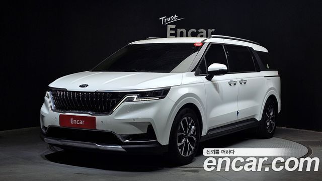 Kia Canival 2021 — photo 1
