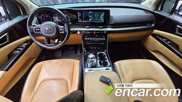 Kia Canival 2021 — photo 7