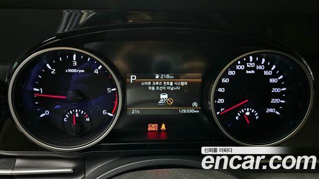 Kia Canival 2021 — photo 8