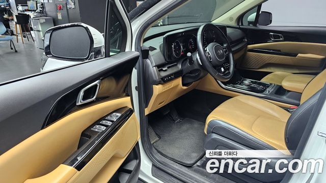 Kia Canival 2021 — photo 10