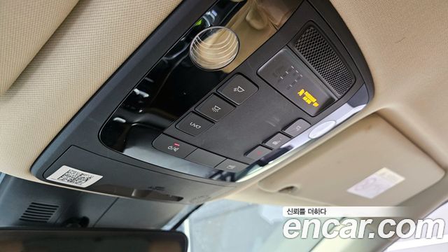 Kia Canival 2021 — photo 17
