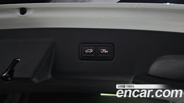 Kia Canival 2021 — photo 20