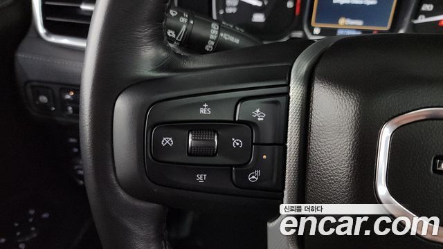 GMC Yukon 2021 — photo 21