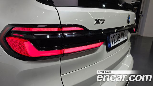 BMW X7 2024 — photo 9