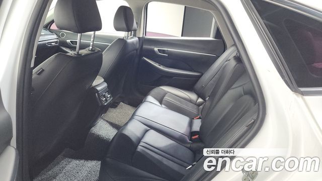 Hyundai Sonata 2021 — photo 24