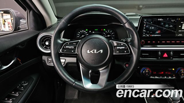 Kia K3 2022 — photo 19