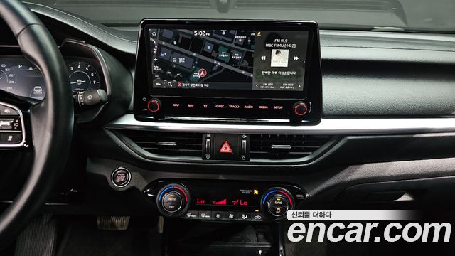 Kia K3 2022 — photo 20