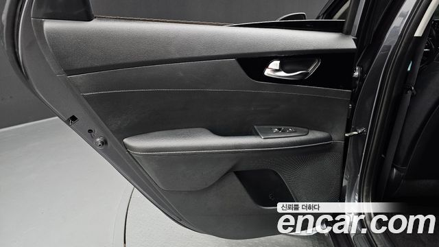Kia K3 2022 — photo 15