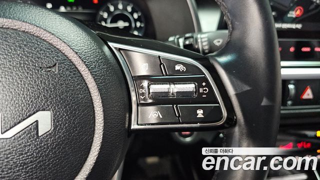 Kia K3 2022 — photo 29