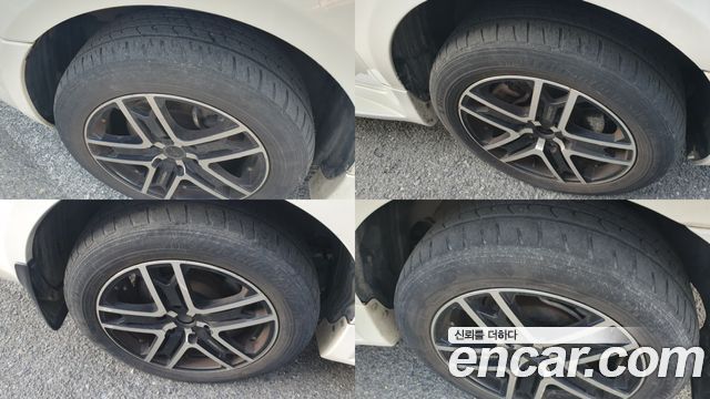 Kia Canival 2011 — photo 19