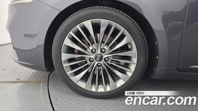Kia K7 2018 — photo 5