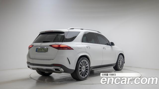 Mercedes-Benz GLE-Class 2025 — photo 2
