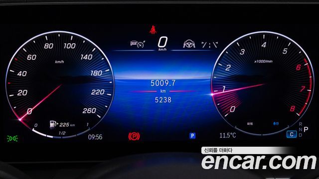Mercedes-Benz GLE-Class 2025 — photo 8