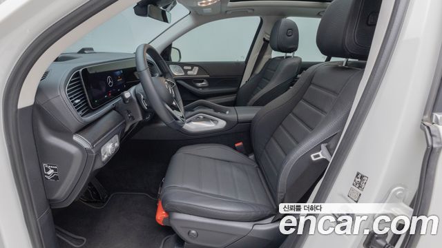 Mercedes-Benz GLE-Class 2025 — photo 14