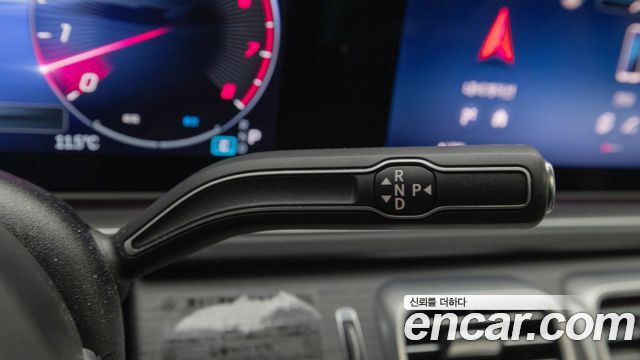 Mercedes-Benz GLE-Class 2025 — photo 19