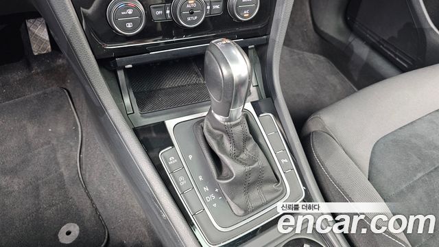 Volkswagen Golf 2014 — photo 9