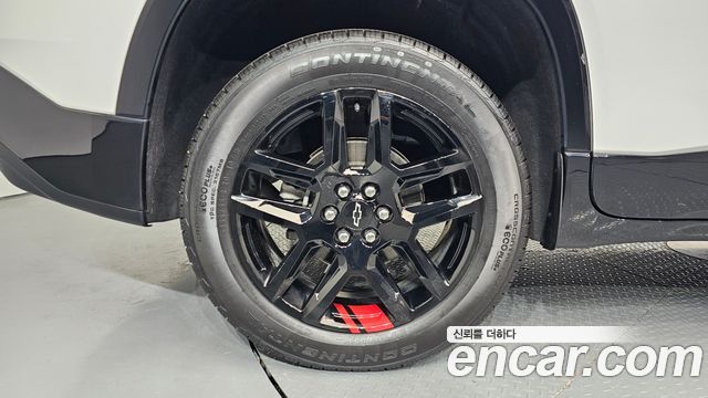 Chevrolet Korea Traverse 2023 — photo 5