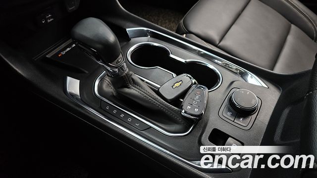 Chevrolet Korea Traverse 2023 — photo 9