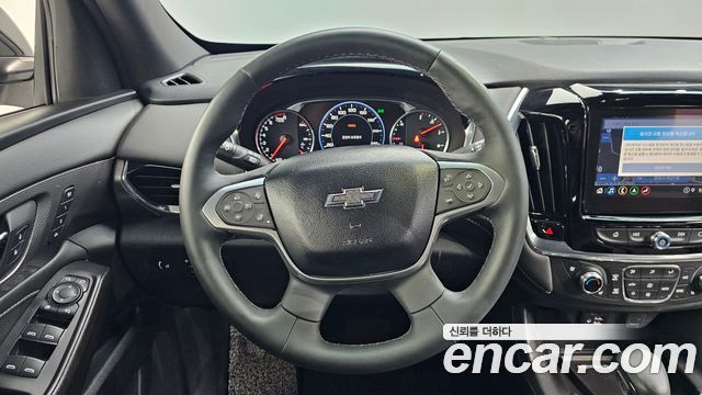 Chevrolet Korea Traverse 2023 — photo 14