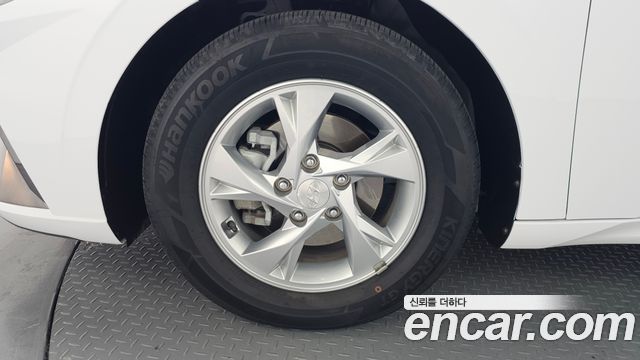 Hyundai AVANTE 2021 — photo 5