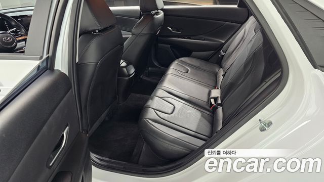 Hyundai AVANTE 2021 — photo 11