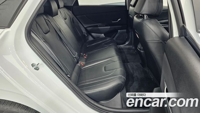 Hyundai AVANTE 2021 — photo 12