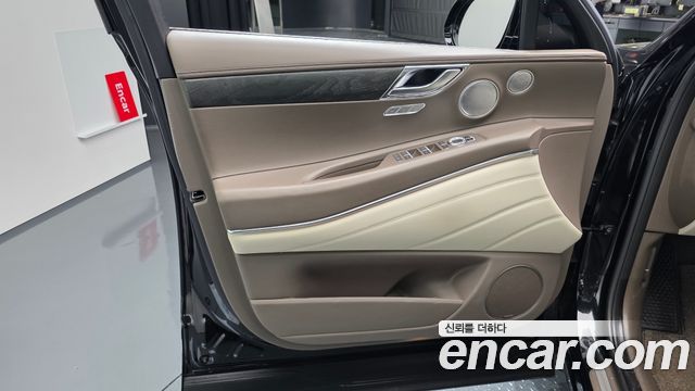 Genesis GV80 2022 — photo 14