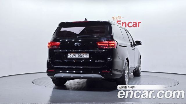 Kia Canival 2019 — photo 4