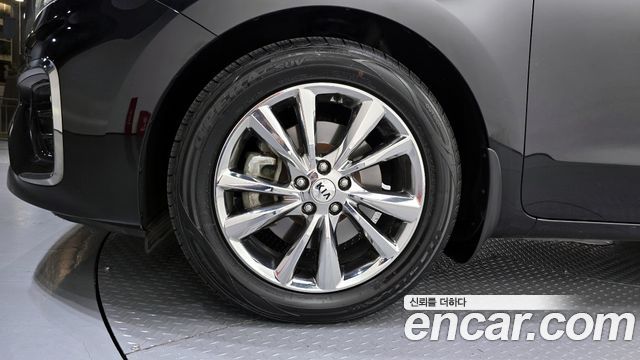 Kia Canival 2019 — photo 5