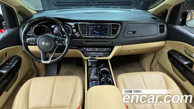 Kia Canival 2019 — photo 7