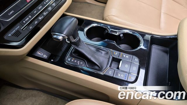 Kia Canival 2019 — photo 9