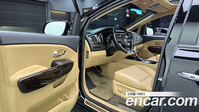 Kia Canival 2019 — photo 10