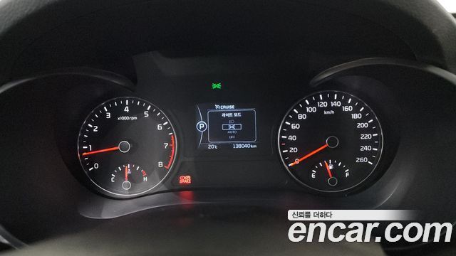 Kia K5 2016 — photo 11
