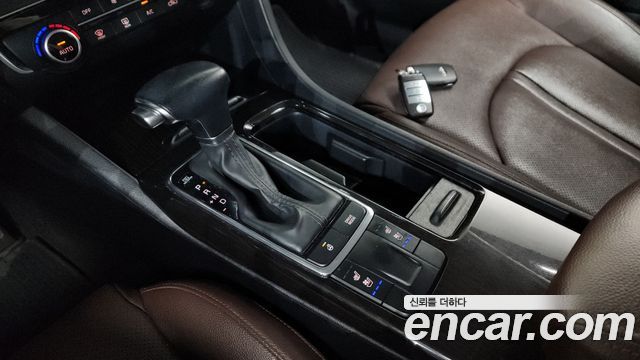 Kia K5 2016 — photo 12