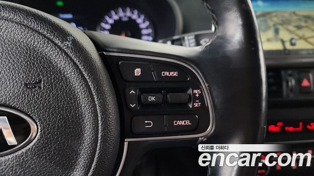 Kia K5 2016 — photo 23