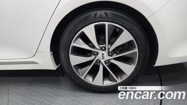Kia K5 2016 — photo 7