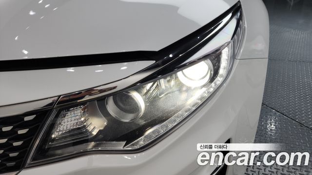 Kia K5 2016 — photo 8