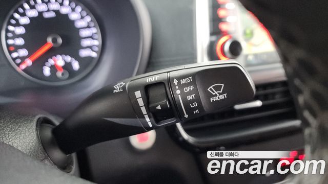 Kia K5 2016 — photo 28
