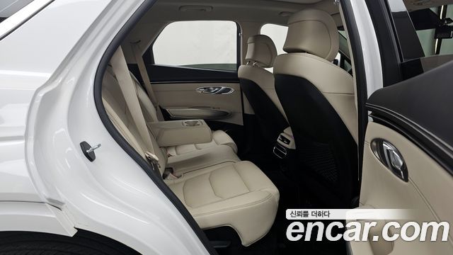 Genesis GV70 2024 — photo 18